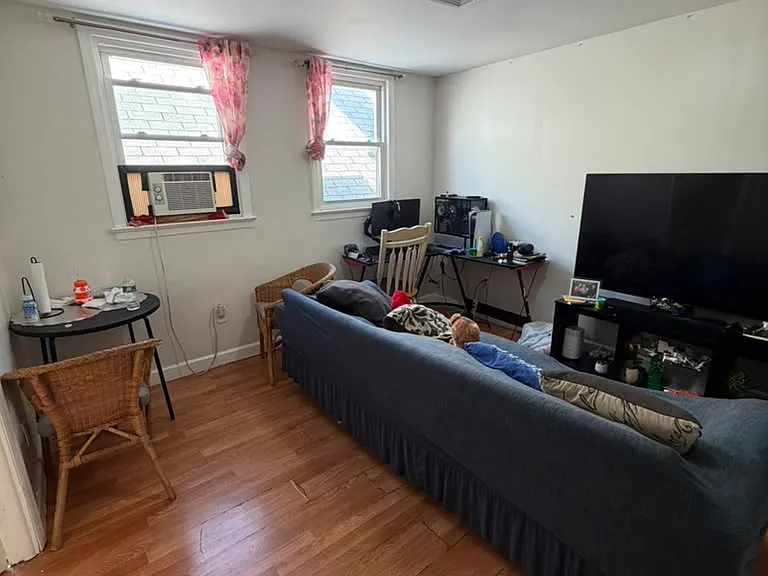 456 Marshall St #3 — Photo 4