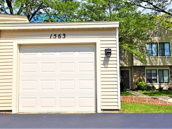 2nd image of 1563 Gibson Dr