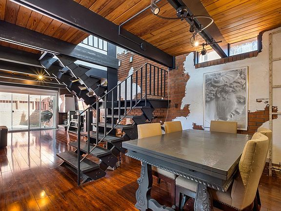 2nd image of 220 Belmont Rd