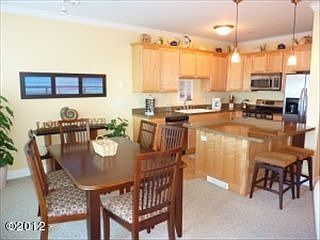 5th image of 1723 NW Harbor Ave #7