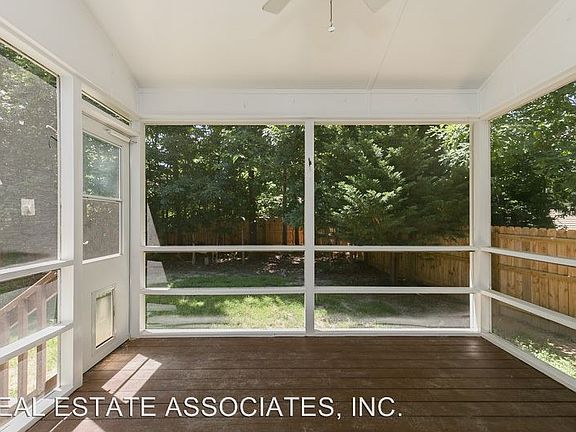 3rd image of 4003 Ellisfield Dr