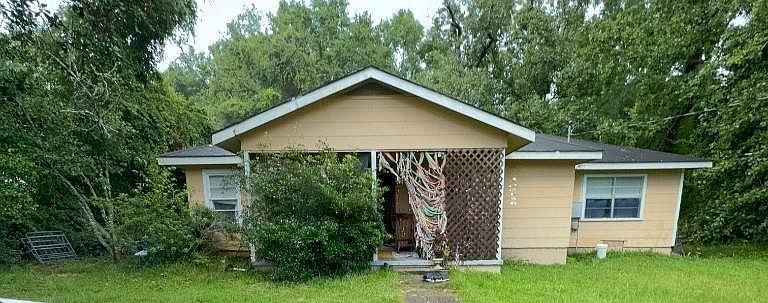 1st image of 1512 Canal Rd