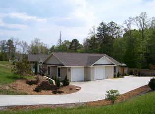 73 Turkey Trl, Warne, NC 28909