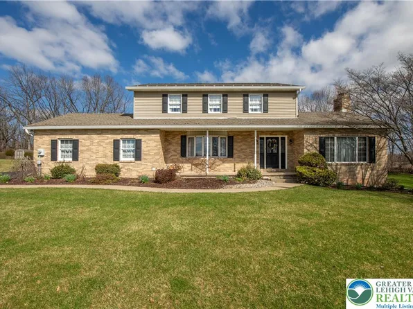 783 American General Dr, Easton, PA 18040