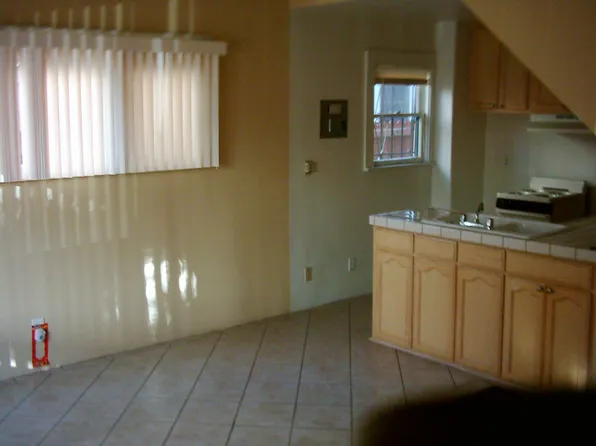 1154 Cedar Ave APT A, Long Beach, CA 90813