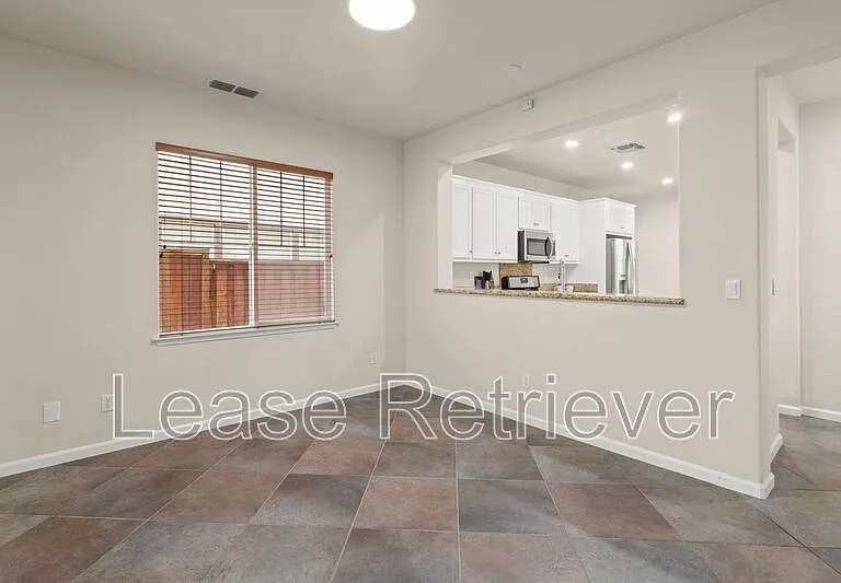 223 W Prosperidad Way — Photo 14