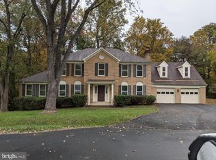 4850 Slatestone Ct, Fairfax, VA 22030