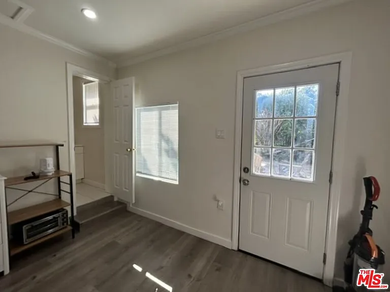 4826 Coolidge Ave #B — Photo 7