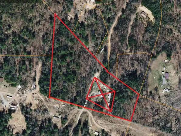 122 Ed Stout Rd, Hampton, TN 37658