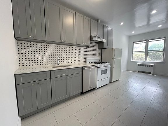 2nd image of 5203 39th Ave #3