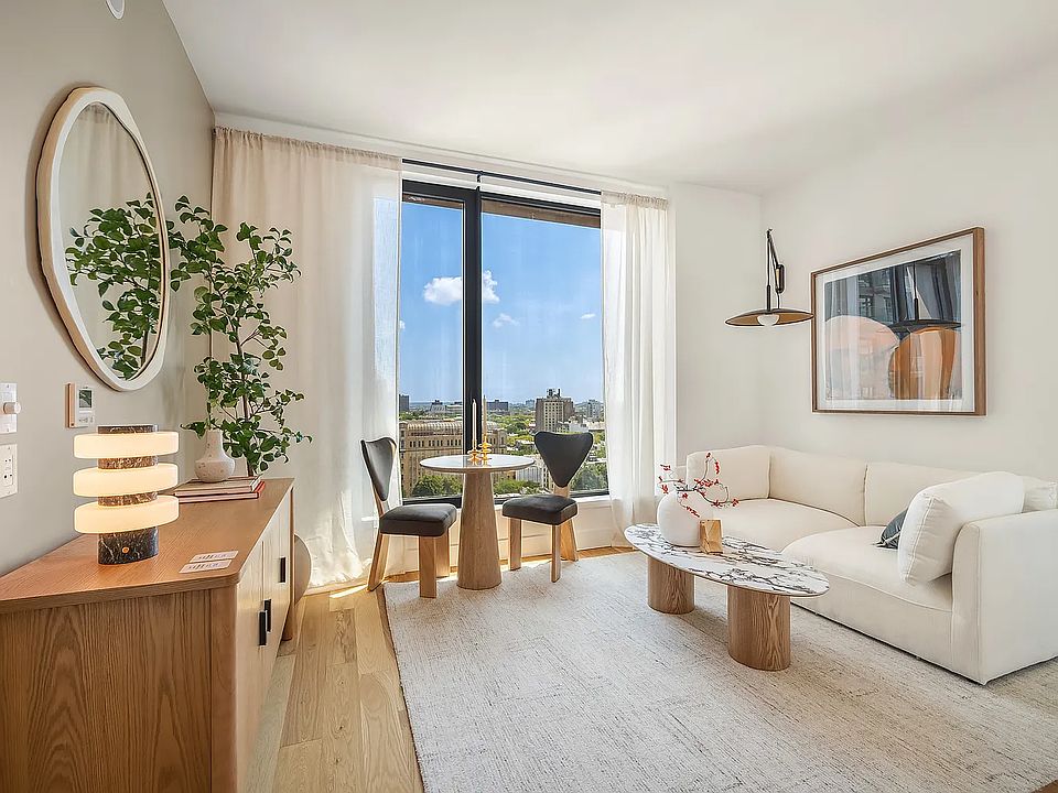 1st image of 20 Rockwell Pl #1121B
