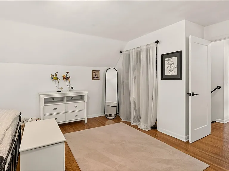 44 Charmwood Rd — Photo 35