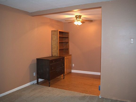 4th image of 513 N Old Highway 63 #3
