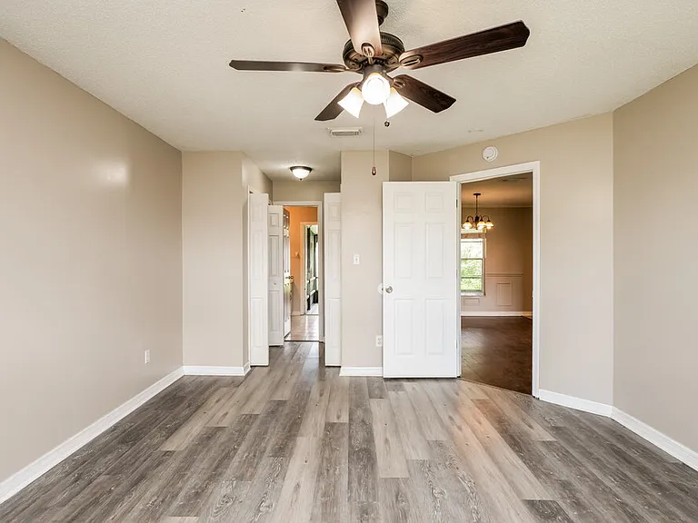 2629 Saffron Dr — Photo 9