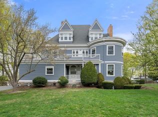 11 Washington St APT 2, Newton, MA 02458