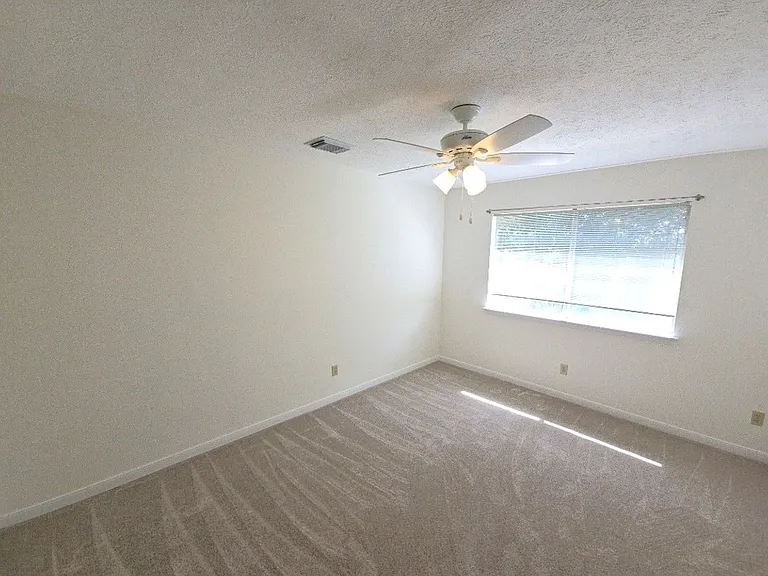 2502 Fairwind Dr — Photo 10