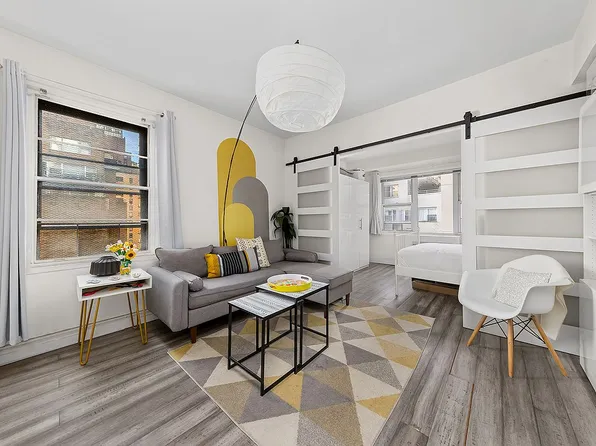 310 E 49th St APT 10C, Manhattan, NY 10017