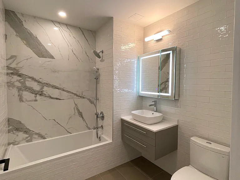 10-64 Jackson Ave #3C — Photo 4