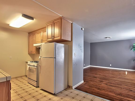 5th image of 6421 21st Ave