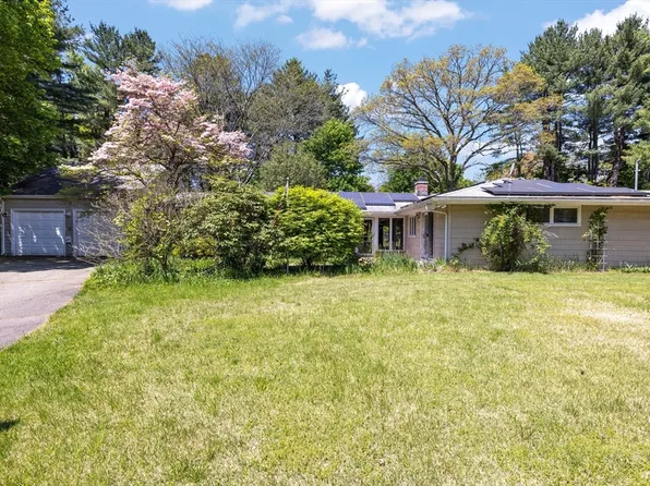 10 Elmbrook Cir, Bedford, MA 01730