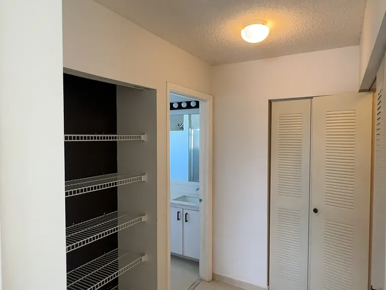 4021 SW 72nd Dr — Photo 13