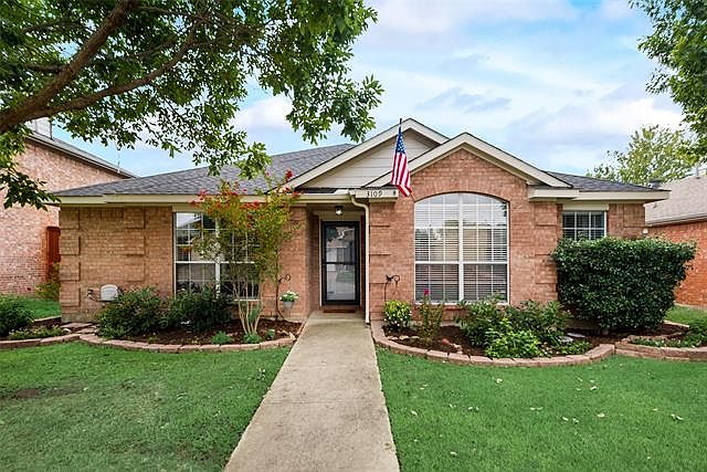 1st image of 3109 Creekwood Dr