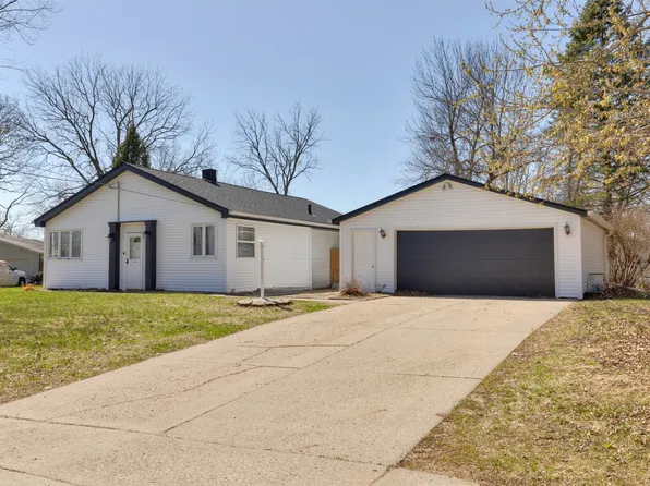 200 Constitution Blvd, Pleasant Hill, IA 50327