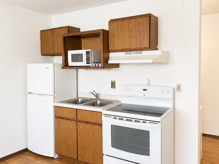 Rapids Studio Apartments — Photo 35