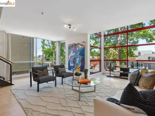 1007 41st St APT 221, Emeryville, CA 94608