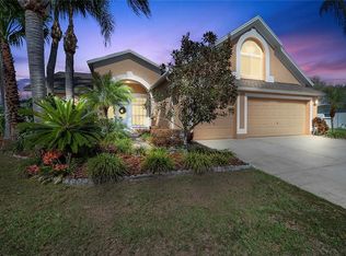 4422 Gentrice Dr, Valrico, FL 33596