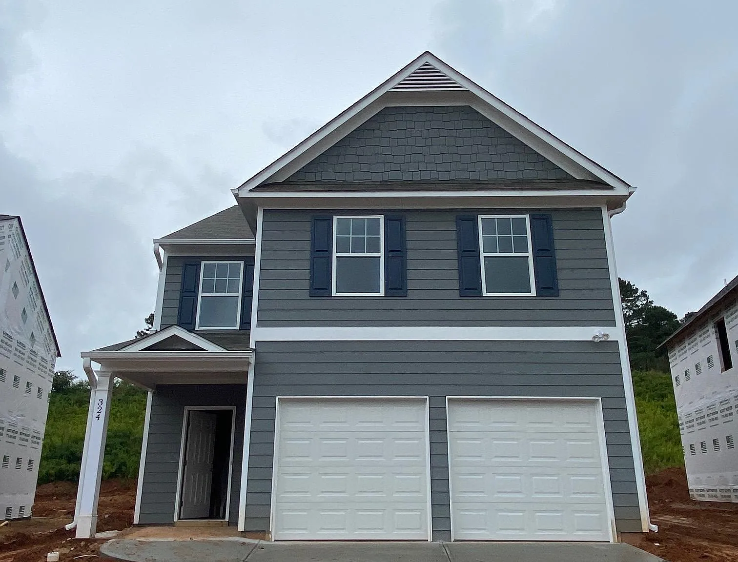 4 bed, 2.5 bath, 2087 sqft, $2,000 — Photo 1