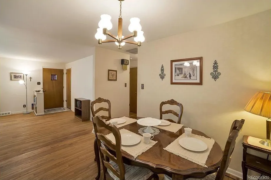 4 bed, 2028 sqft, $2,895 — Photo 3