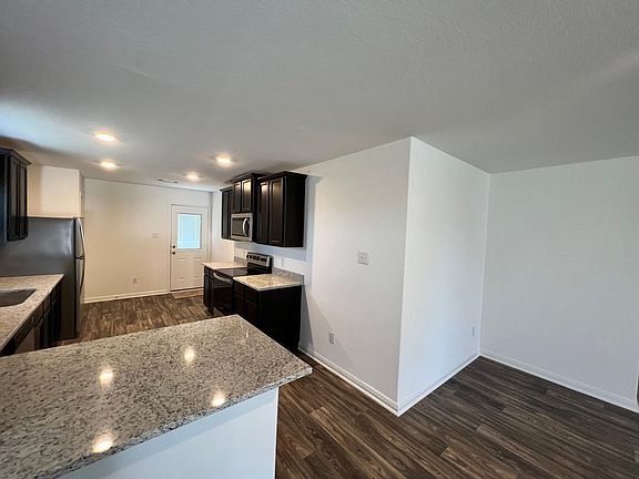 4th image of 14120 Hacienda Estates Dr
