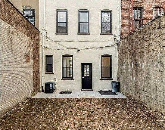 4th image of 397 Rogers Ave Unit 1