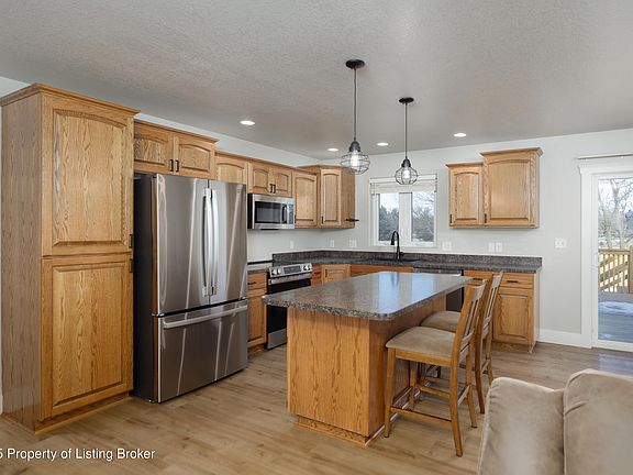 4th image of 509 37th St E