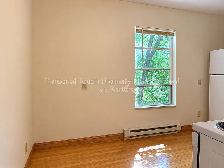 411 4th Ave S #3 — Photo 8