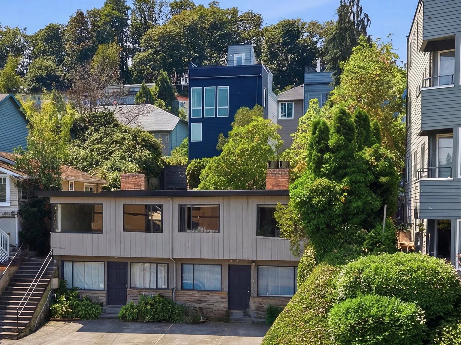 2 bed, 770 sqft, $2,600 — Photo 3