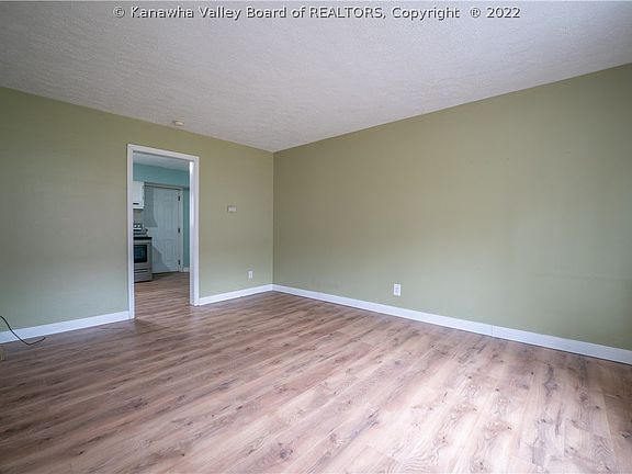4th image of 827 Glendale Ave APT I