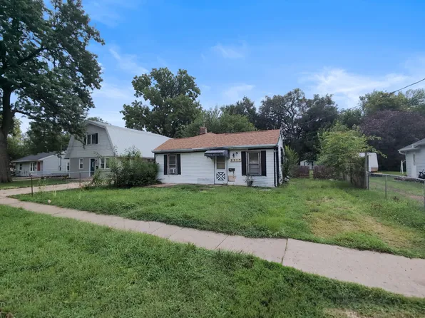 1309 E 26th St, Des Moines, IA 50317