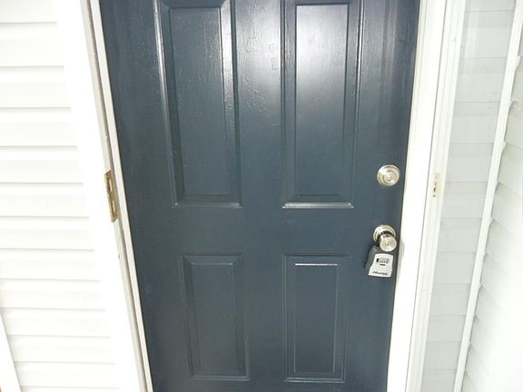 4th image of 1017 Deer Trace Dr