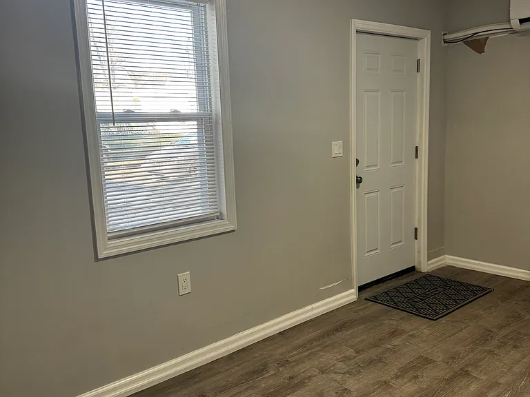 23 Collegeview Ave #12 — Photo 6