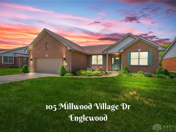 105 Millwood Village Dr, Englewood, OH 45315