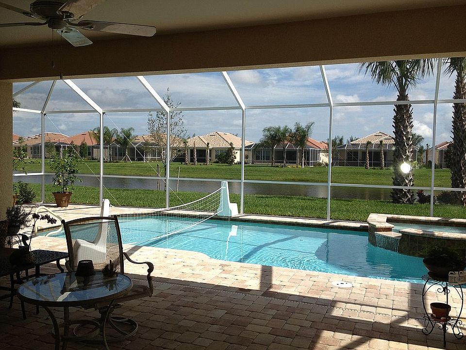 Pool, Spa and Lanai Area