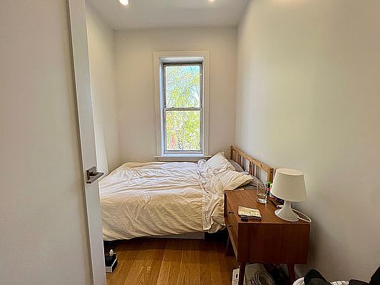 5th image of 901 Sterling Pl APT 3B