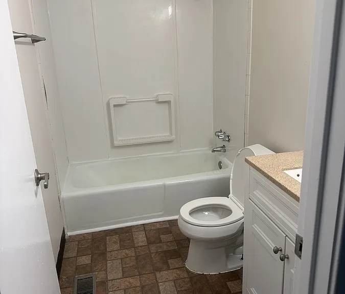 1866 S Breiel Blvd #1866 — Photo 9