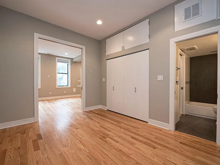 1651 S Throop St #1F — Photo 13