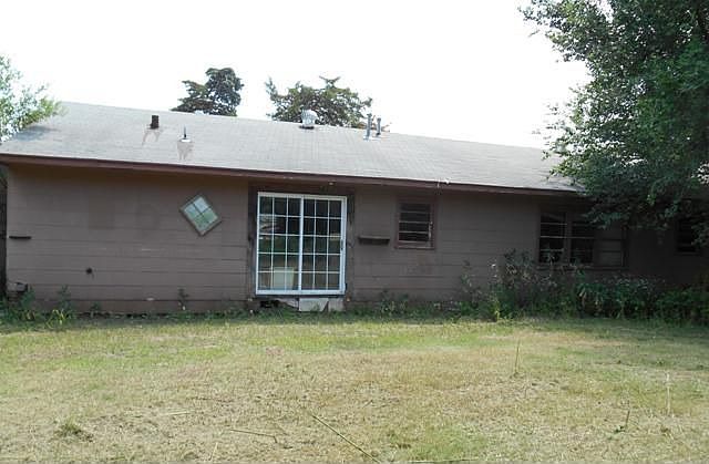 2nd image of 8430 E 111th St S
