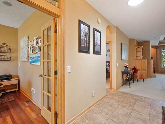 3rd image of 2051 118th Ave NE