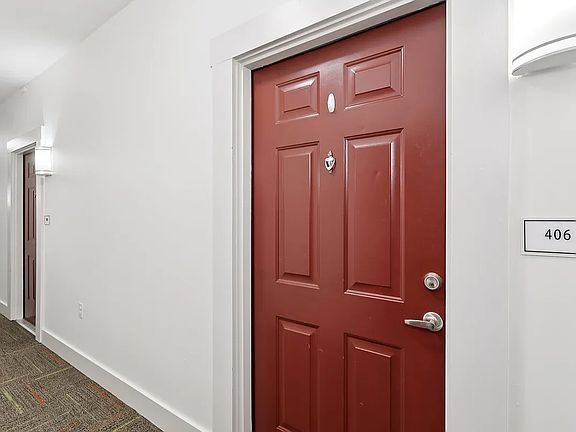 4th image of 109 W Catherine St APT 307