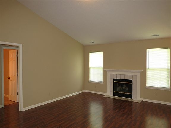 3rd image of 3836 Rosefinch Cir